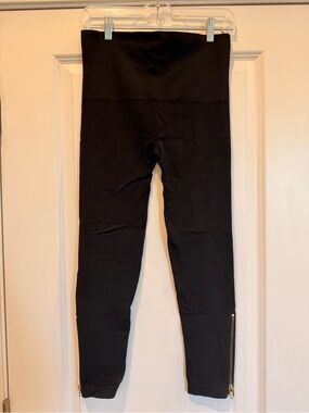 Spanx Leggings with Ankle Zips